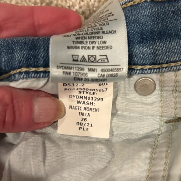 NWT Nico Mid-Rise Straight Ankle Jean - Picture 7 of 9